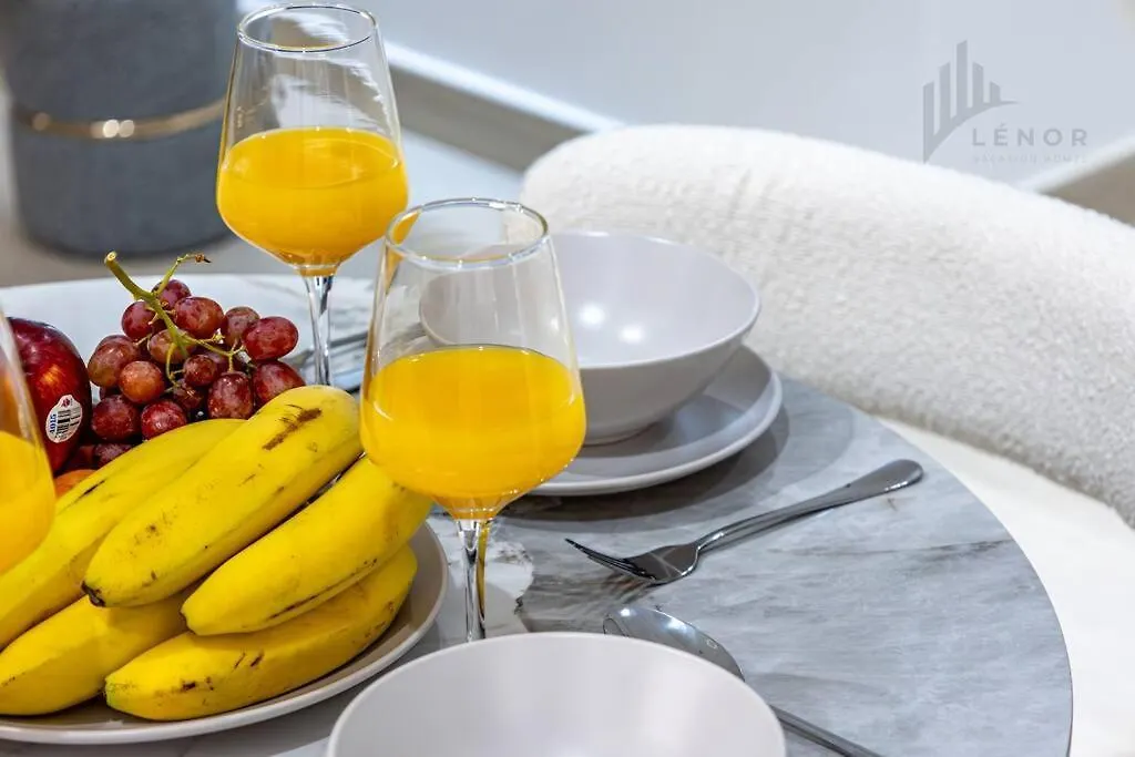 Chic 2Br With Partial Burj Khalifa View Apartment Dubai