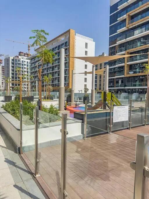 Chic 2Br With Partial Burj Khalifa View Apartment Dubai
